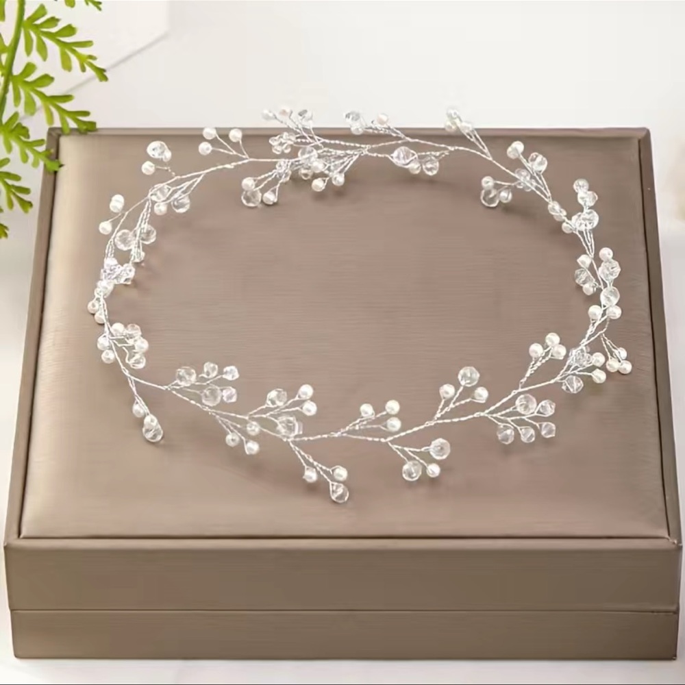 Bridal Hair Vine - Picture 2 of 5
